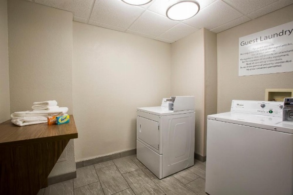 Holiday Inn Express & Suites S Lake Buena Vista image 29